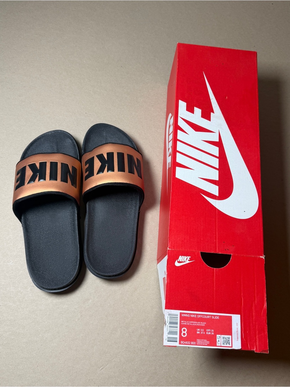 Nike offcourt slide in metalic copper/black revive foam size 8 womens